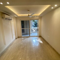 4 BHK + Pooja Room,Servant Room,Study Room,Extra Room Builder Floor For Sale in New Rajinder Nagar