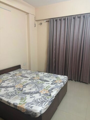 Bedroom in 3 BHK Apartment at Prahlad Nagar – for Rent
