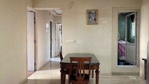 Team Area in 3 BHK Apartment at Hiranandani Meadows, Manpada – for Rent
