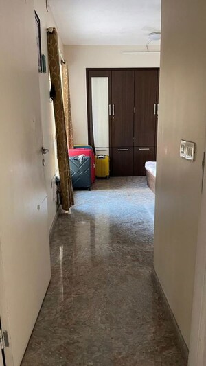 Building Lobby in 3 BHK Apartment at Hiranandani Meadows, Manpada – for Rent