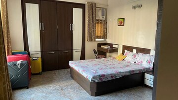 Bedroom in 3 BHK Apartment at Hiranandani Meadows, Manpada – for Rent