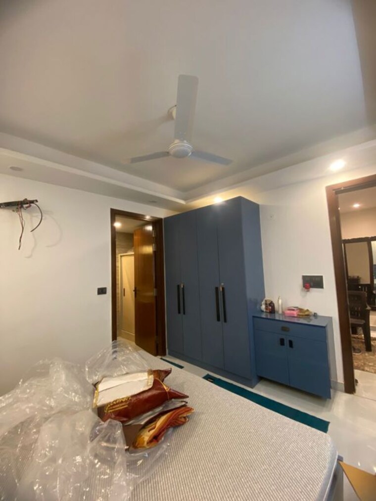 Living Room, chattarpur 3 Bedroom 150 Sq.Yd. Builder Floor In Chattarpur Delhi 10058181