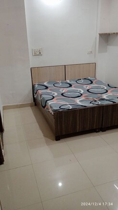 1 RkBuilder Floor For Rent in Minarch Tower