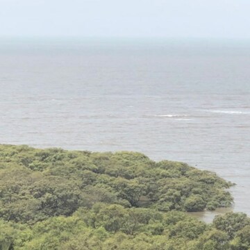  6+ BHK Apartment at Bandra West – for Sale