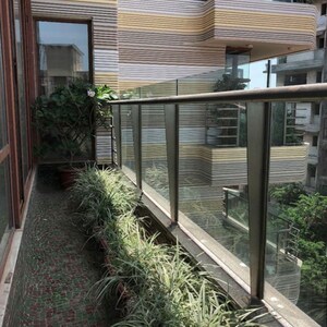  6+ BHK Apartment at Bandra West – for Sale