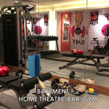  6+ BHK Apartment at Bandra West – for Sale