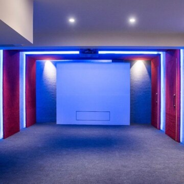  6+ BHK Apartment at Bandra West – for Sale