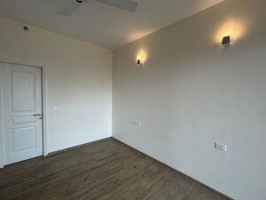 Room in 3 BHK Apartment at AIPL The Peaceful Homes, Sector 70a – for Rent