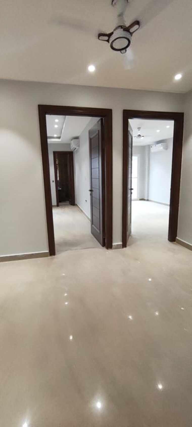 Room, emaar-mgf-emerald-hills 4 Bedroom 350 Sq.Yd. Apartment In Sector 65 Gurgaon 10058245