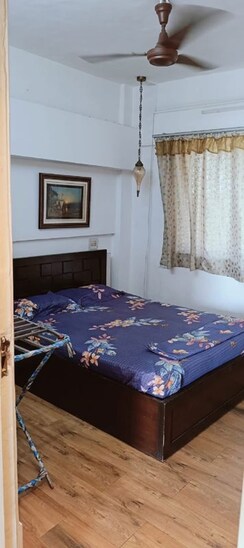 3 BHK + Pooja Room Apartment For Rent in Bandra West