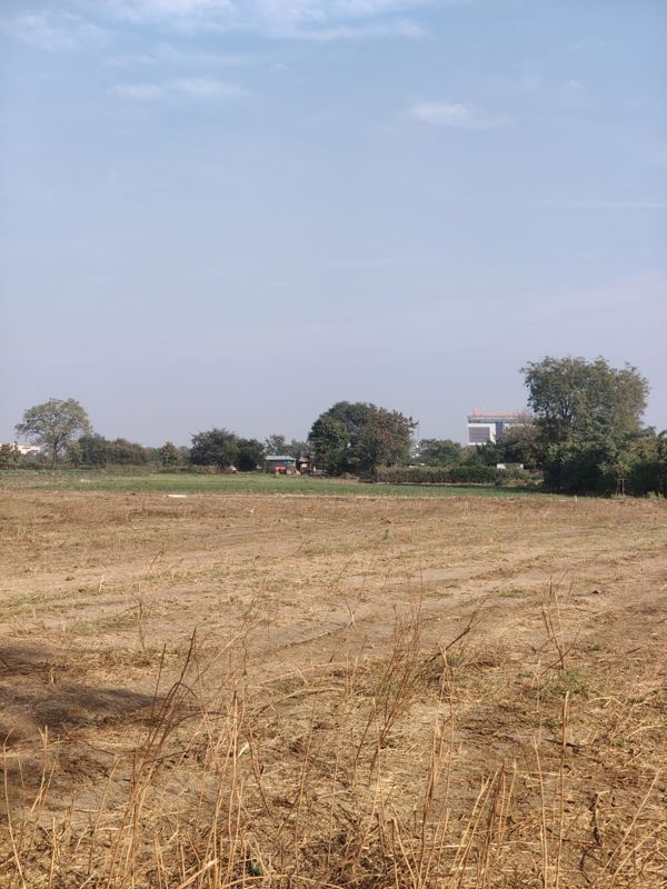 Plot For Sale in Highway Green Orchids