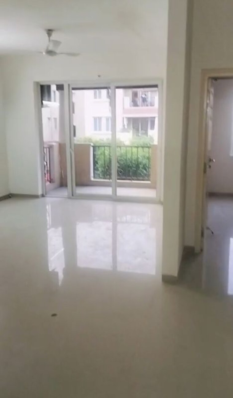 Living Room, emaar-mgf-emerald-hills 4 Bedroom 3150 Sq.Ft. Apartment In Sector 65 Gurgaon 10058390