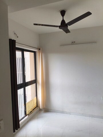 Room in 1 BHK Apartment at Runwal Gardens Phase I, Dombivli East – for Rent