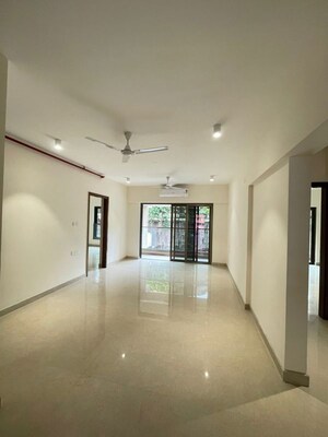 Room in 4 BHK Apartment at K Raheja Ascencio, Chandivali – for Sale