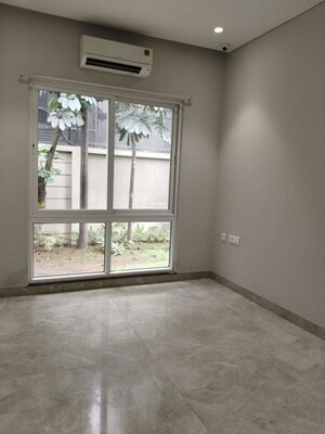 Room in 3 BHK Apartment at Kundan Eternia Apartment, Ghorpadi – for Sale