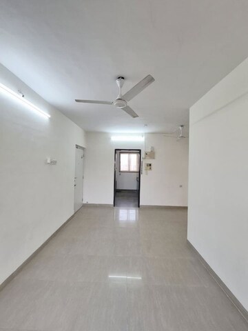 3 BHK Apartment For Rent in Lodha Woods, Kandivali East