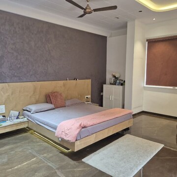 Bedroom in 5 BHK Apartment at Aundh – for Sale