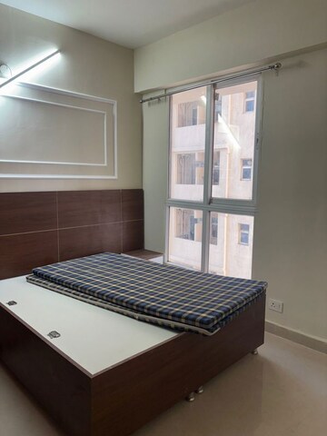 Bedroom in 2.5 BHK Apartment at Signature Global Prime, Sector 63a – for Rent