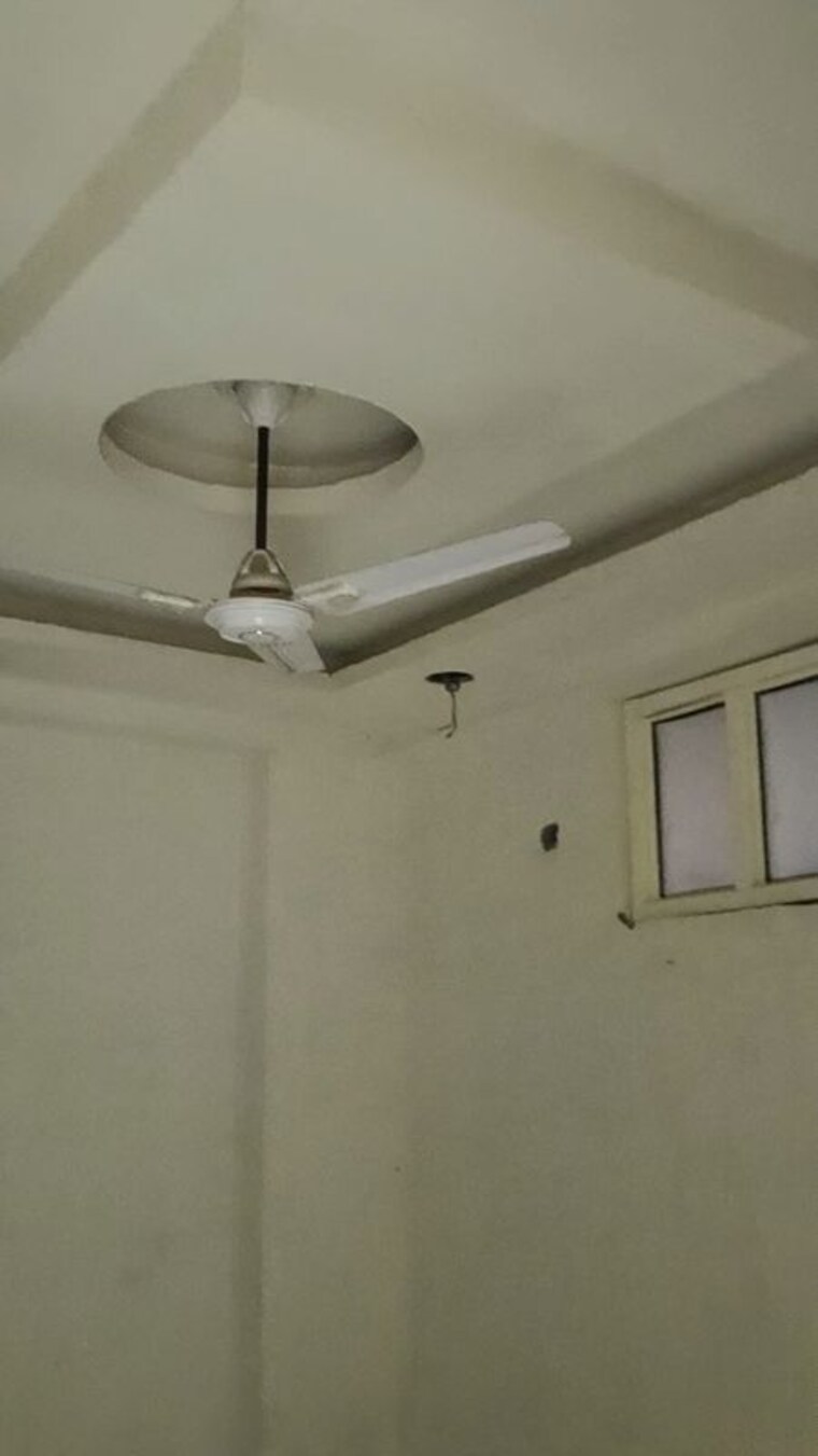 Bathroom, shalimar garden extension i 2 Bedroom 800 Sq.Ft. Builder Floor In Shalimar Garden Extension I Ghaziabad 10058844