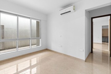 Room in 2 BHK Apartment at Dosti Greenscape, Hadapsar – for Sale