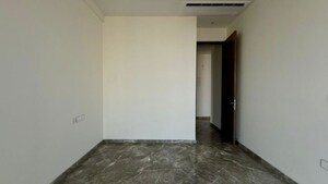 Room in 3 BHK Apartment at Prestige Jasdan Classic, Mahalaxmi – for Rent