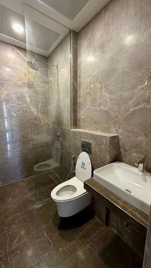 Bathroom in 3 BHK Apartment at Prestige Jasdan Classic, Mahalaxmi – for Rent