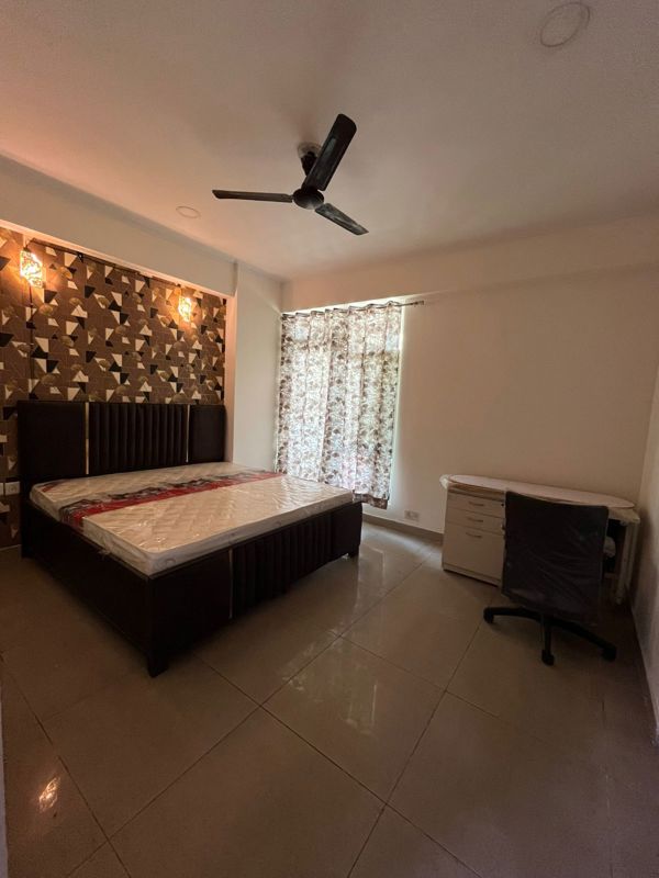 2 BHK Apartment For Rent in Town Park White Orchid