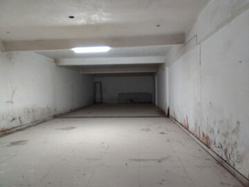 Building Lobby in  Showroom at RK Plaza Hazratganj, Hazratganj – for Rent