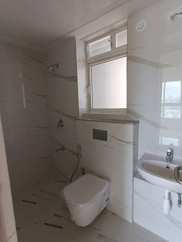 Bathroom, viceroy-savana 3 Bedroom 1001 Sq.Ft. Apartment In Kandivali East Mumbai 10059135
