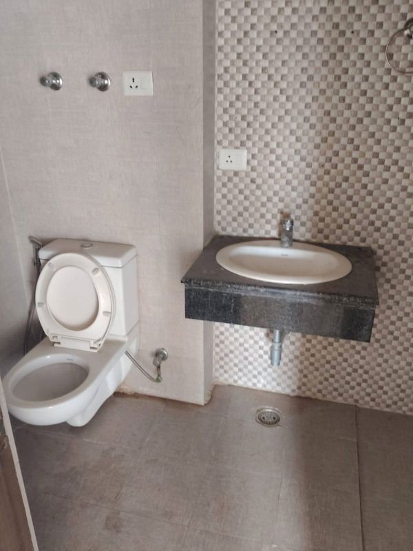 3 BHK Apartment For Rent in Amrapali Golf Homes