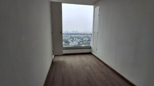 Room in 3 BHK Apartment at Jayabheri The Nirvana, Gopanpally – for Rent