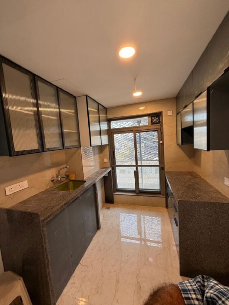 Kitchen, khar west 2 Bedroom 700 Sq.Ft. Apartment In Khar West Mumbai 10059245