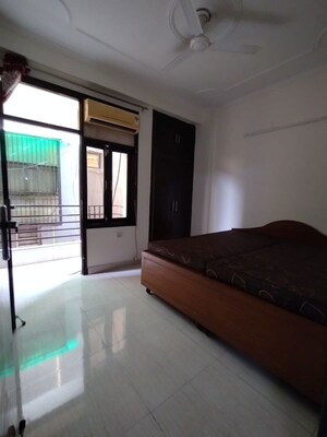 Room in 1 BHK Builder Floor at Chattarpur – for Rent