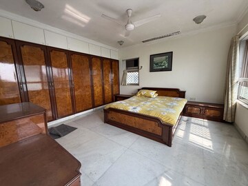 Bedroom in 3 BHK Apartment at Tenerife Apartment, Malabar Hill – for Sale