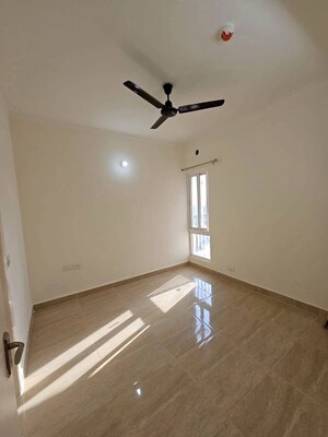 Room in 2 BHK Apartment at Supertech Ecovillage II, Sector 16b Greater Noida – for Rent