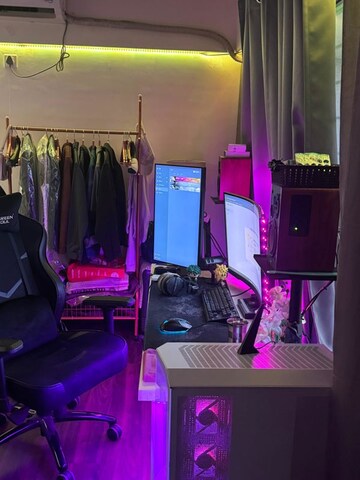 Master Bedroom in 2 BHK Apartment at Siddhesh Optimus, Viman Nagar – for Rent