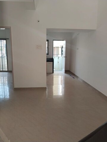 Room in 3 BHK Apartment at Dreams Rhythm, Bavdhan – for Rent