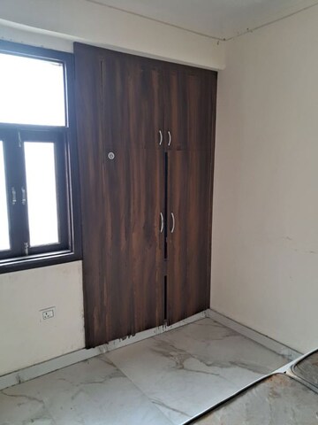 Room in 2 BHK Apartment at Laxmi Homes, Shahberi – for Rent