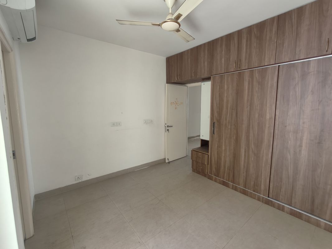 3 BHK + Study Room Apartment For Rent in Emaar Emerald Floors Premier