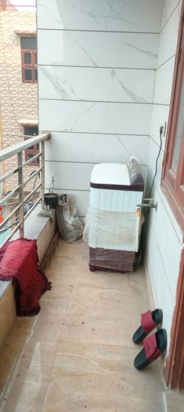 Balcony in 2 BHK Builder Floor at Dwarka Mor – for Rent