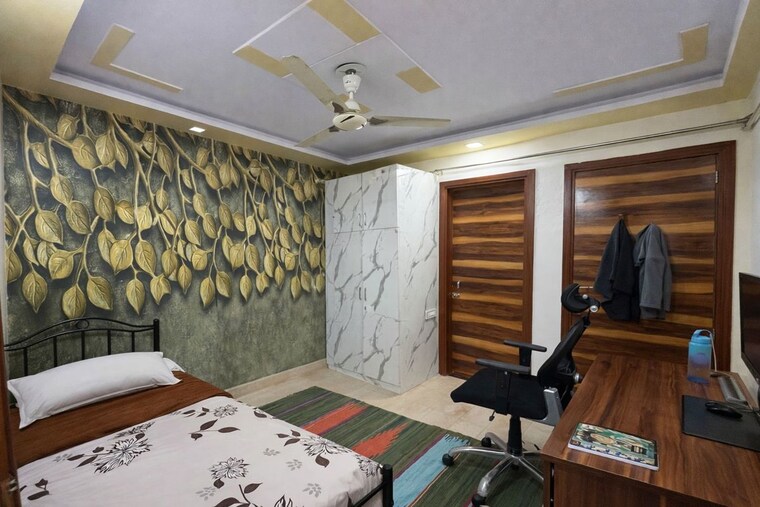 Bedroom, dwarka mor 2 Bedroom 55 Sq.Yd. Builder Floor In Dwarka Mor Delhi 10059554