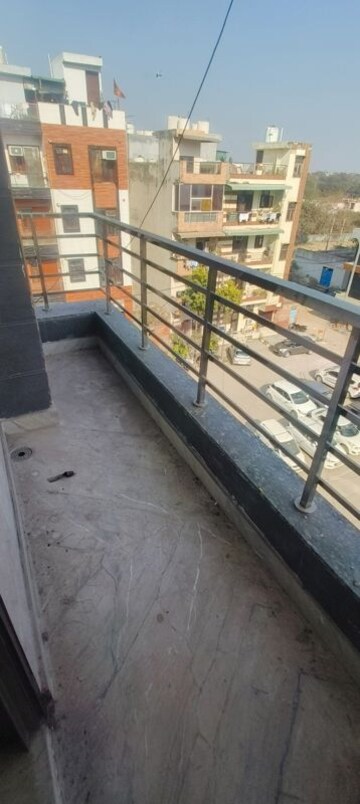 Balcony in 3 BHK Builder Floor at Rohini Sector 25 – for Sale