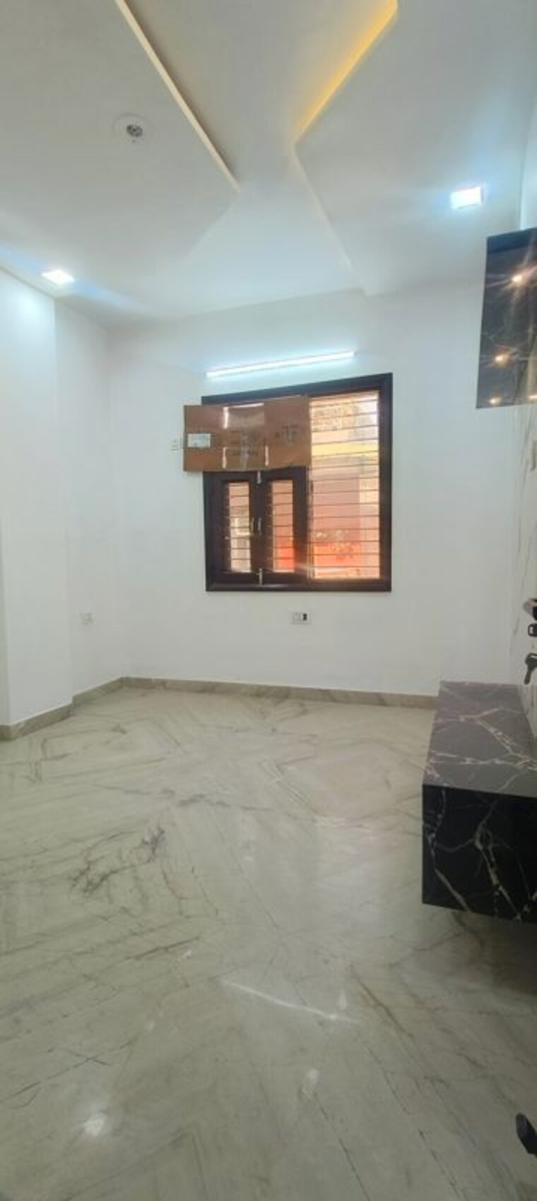 Room, rohini sector 25 3 Bedroom 900 Sq.Ft. Builder Floor In Rohini Sector 25 Delhi 10059569