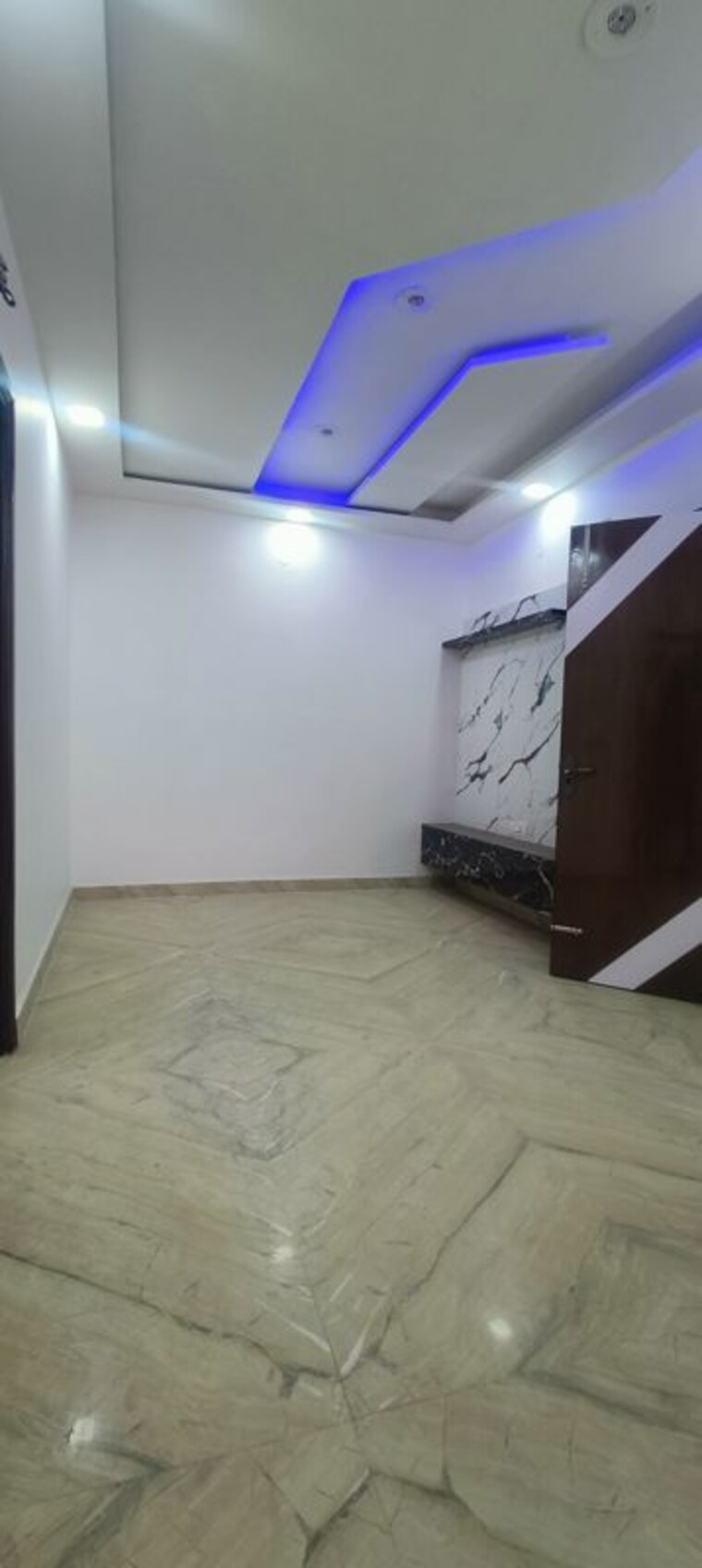 Room, rohini sector 25 3 Bedroom 900 Sq.Ft. Builder Floor In Rohini Sector 25 Delhi 10059569