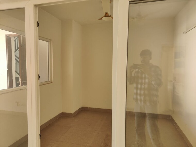 Room, emaar-emerald-floors-premier 3 Bedroom 1650 Sq.Ft. Apartment In Sector 65 Gurgaon 10059573