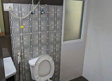 Bathroom in 4 BHK Apartment at Ivory County, Sector 115 – for Sale