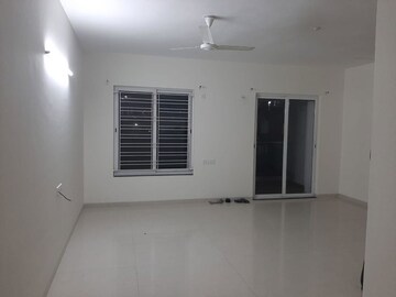 Room in 2 BHK Apartment at Lohia Jain Vallonia Apartments, Bavdhan – for Rent