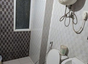 Bathroom in 3 BHK Apartment at Ivory County, Sector 115 – for Sale
