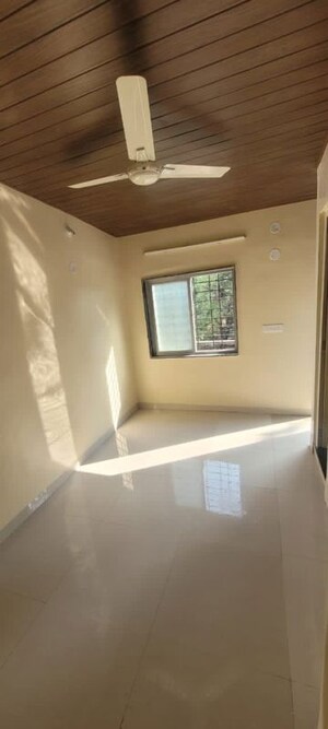 Furnished Amenities in 2 BHK Apartment at Yashodanandan Apartment, Viman Nagar – for Rent