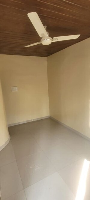 Room in 2 BHK Apartment at Yashodanandan Apartment, Viman Nagar – for Rent